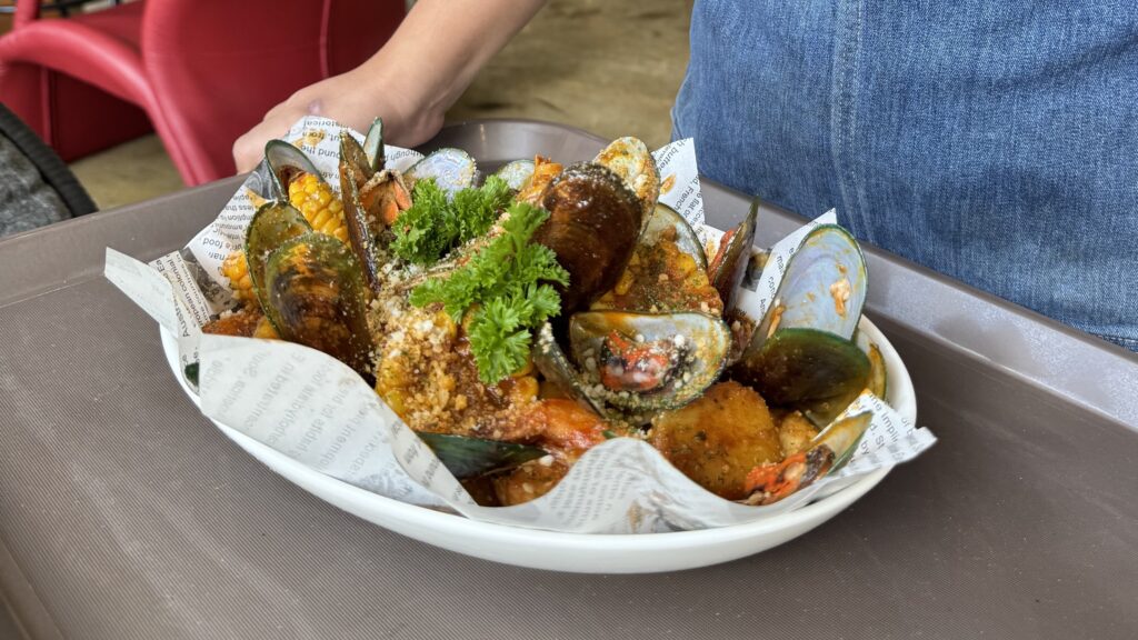 Have some seafood at your Silang food trip with Wondellea.